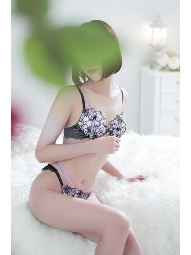 大宮至極のエステ～大人のアロマ～ nuru massage Service outcall RENA