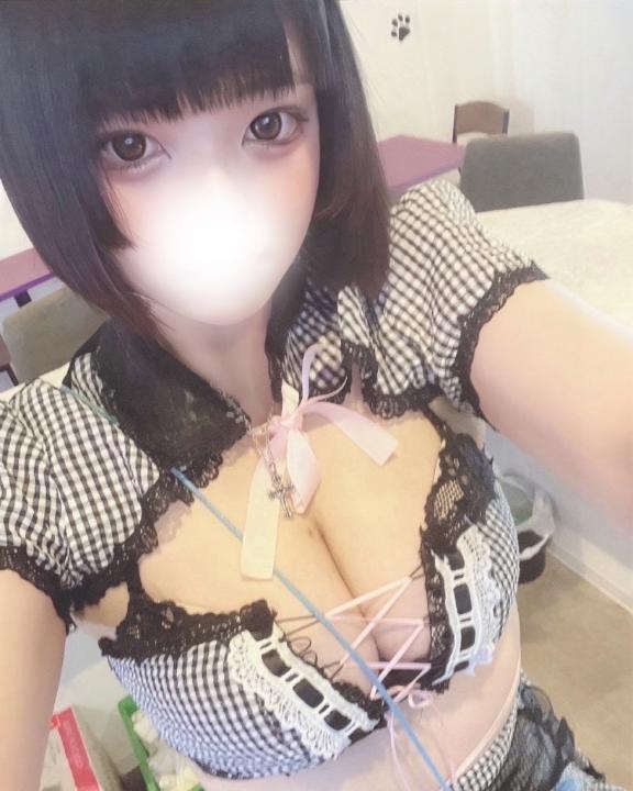 爆乳イラマネキでびゅ♡