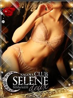 CLUB　SELENE　deux デリヘル KAGURA MOMO