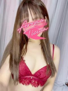 三葉あおい
