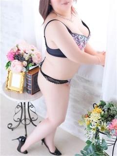 NAGOYA CALL GIRL JAPANESE ESCORT service outcall escort service RIMIKA