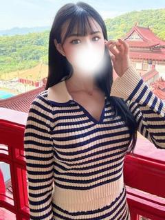 超美形の小柄美女ももなちゃん