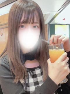 小柄ロリ巨乳ゆいなちゃん