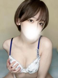 ショートカット美女くれなちゃん