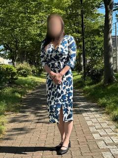 新人ちさと
