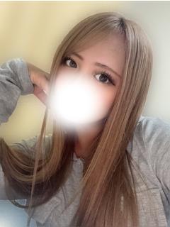 新人)なつ
