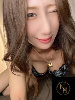 奄美まな(ニューハーフ）