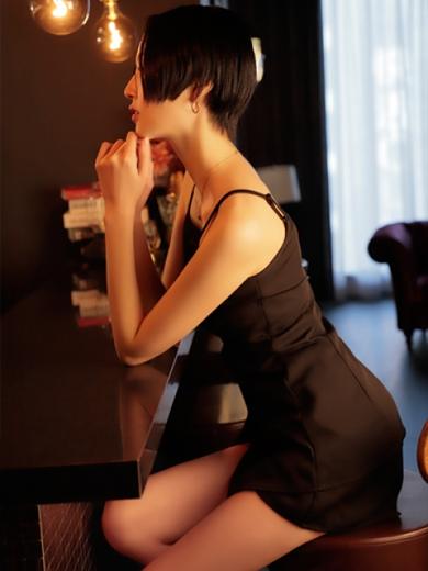 (東京)Tokyo Adult Entertainment outcall escort service ROBIN【ROBIN】