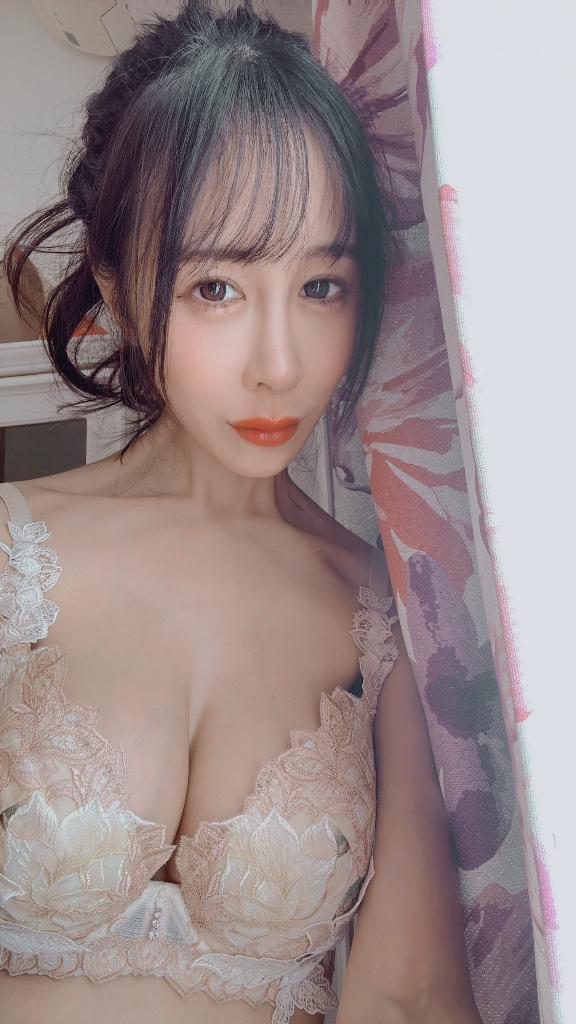 本日17時から出勤🥰❤️❤️❤️