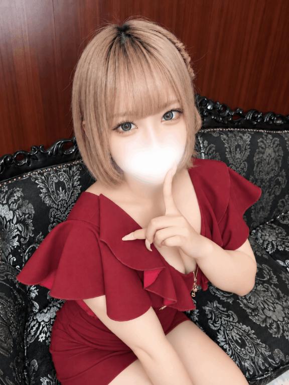 はじめまして！るなです！