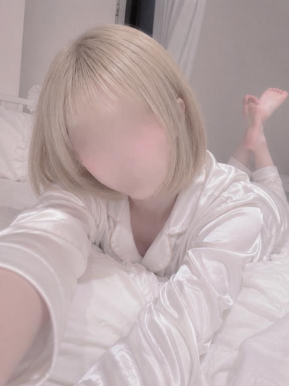明日は出勤✨️