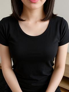 愛坂　ねね