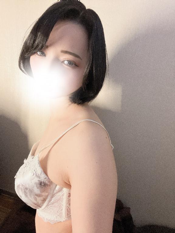 日曜の夜、りおんの遊び相手になる？🐶💋