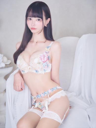 HENTAI Escort Club by E＋ 안마(데리버리) EMIRI