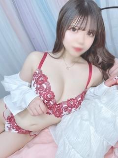 E＋アイドルスクール デリヘル MOE