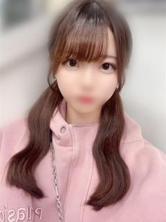 E＋アイドルスクール デリヘル MOMO