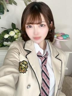 E＋アイドルスクール デリヘル KANADE