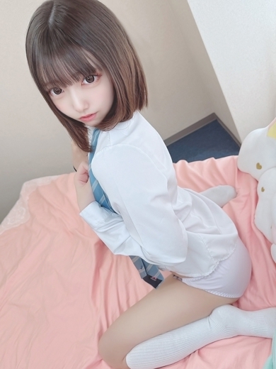 E＋アイドルスクール 上門服務 NEON