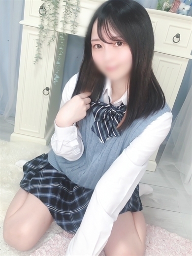 E＋アイドルスクール 上門服務 MIKA