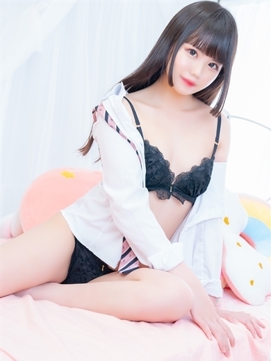 E＋アイドルスクール デリヘル MIKI