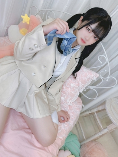 E＋アイドルスクール 上門服務 NANAMI