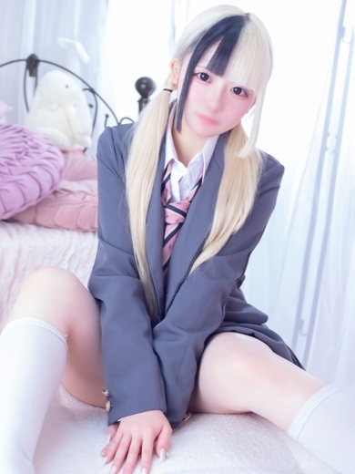 E＋アイドルスクール 上門服務 MIO