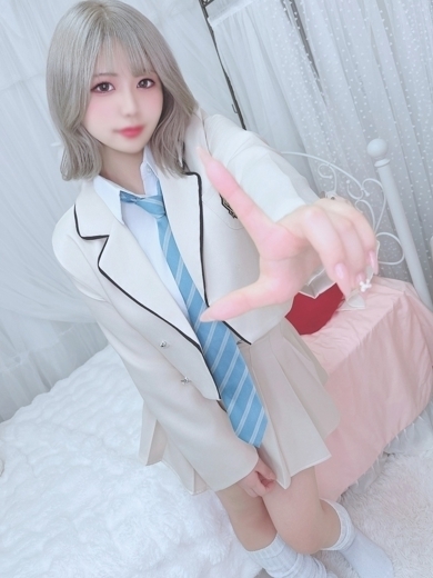 E＋アイドルスクール デリヘル RIN