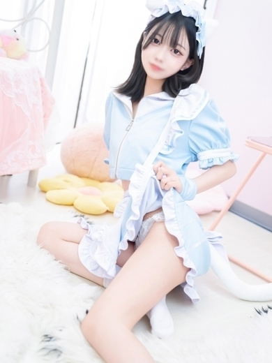 E＋アイドルスクール デリヘル NOA