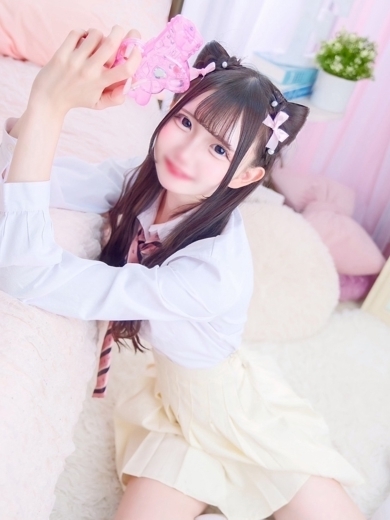 E＋アイドルスクール デリヘル RINON