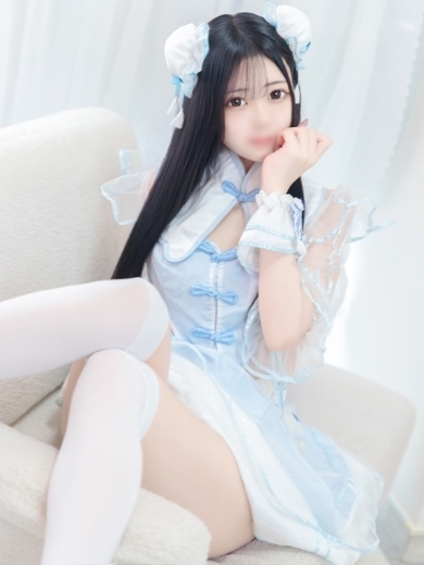 E＋アイドルスクール デリヘル MOKA