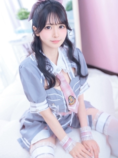 E＋アイドルスクール デリヘル EMI