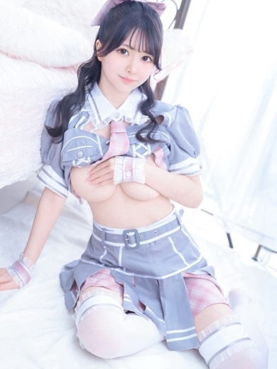 E＋アイドルスクール デリヘル EMI