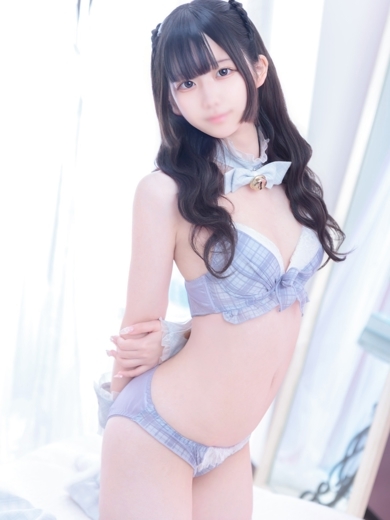E＋アイドルスクール デリヘル HIYO