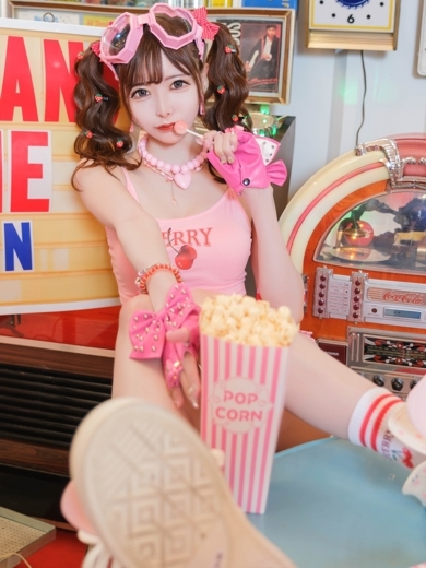 E＋アイドルスクール デリヘル YUN