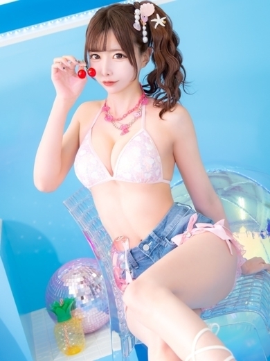 E＋アイドルスクール デリヘル YUN