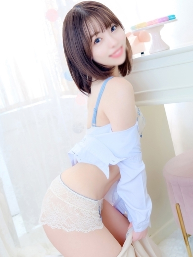 E＋アイドルスクール デリヘル SUZU