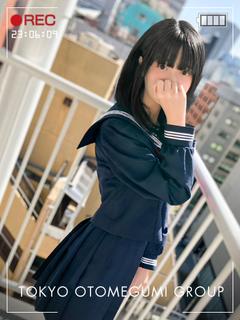 なお【極スリム清楚系少女】