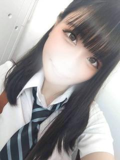 断りきれない美人マッサージ嬢たち デリヘル UESUGIKOMOMO