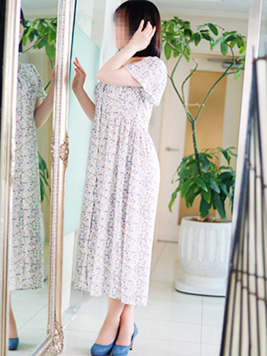 Tokyo Erotic-entertainment Specializing in Married Woman outcall escort service SHIRASAKA