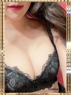 Japanese Relaxation & Exstasy Massage Club Niconico Bijin エステ(出張)・アロマ RIN