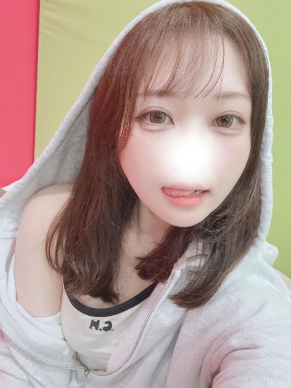 無言だけど積極的に