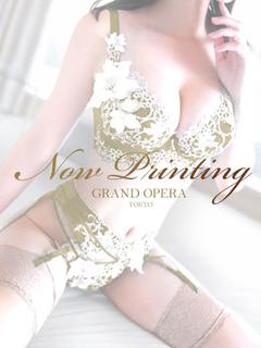 新人・華奈(かな)