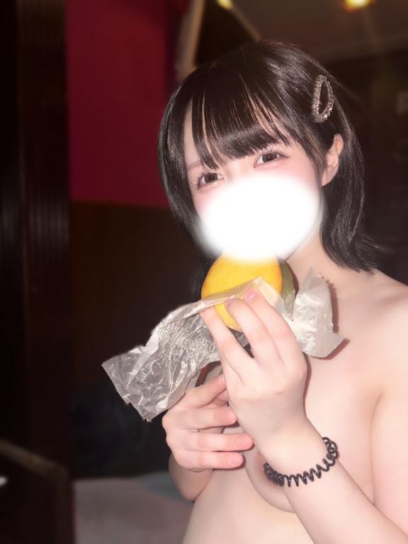 もぐもぐ