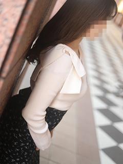 人妻出逢い会『百合の園』新宿店 デリヘル SHIRANAMI