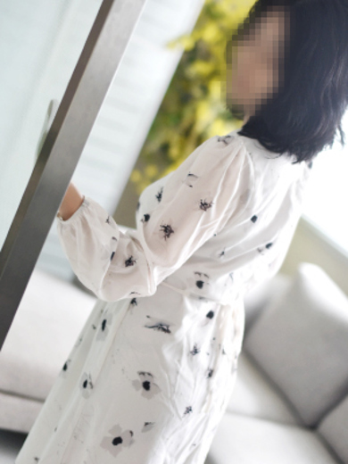 人妻出逢い会『百合の園』新宿店 デリヘル SHIZUNE