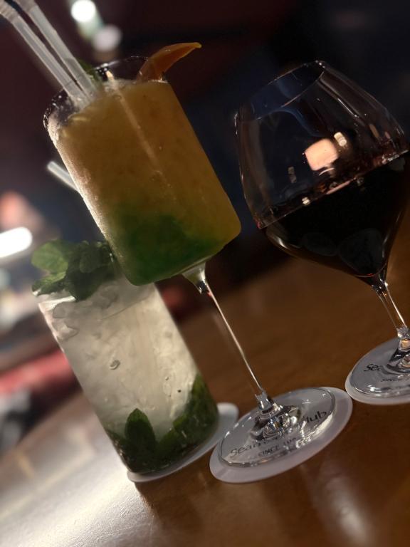 🥂𓈒𓏸︎︎︎︎