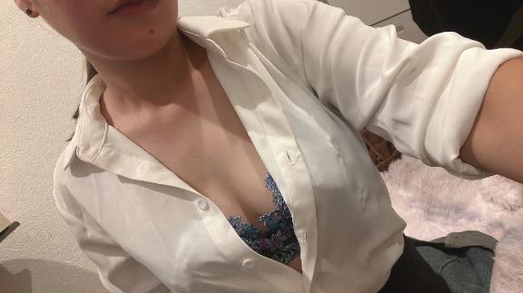 出勤しておりますん
