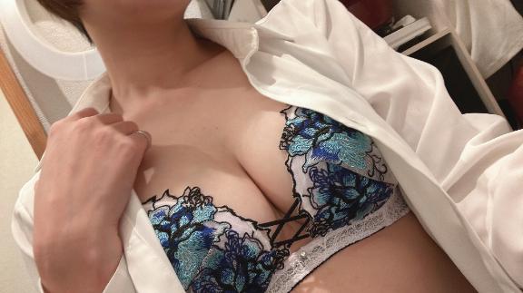 お待ちしておりますね♡