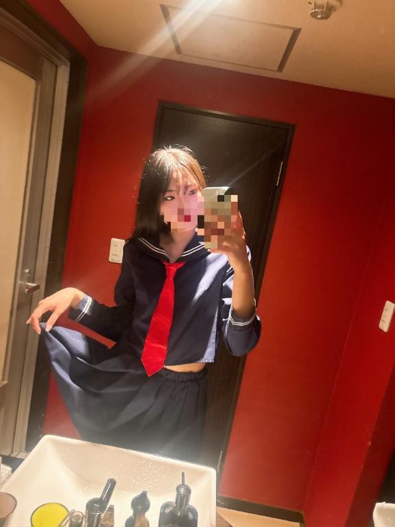 セーラ服を脱がさないで❤️