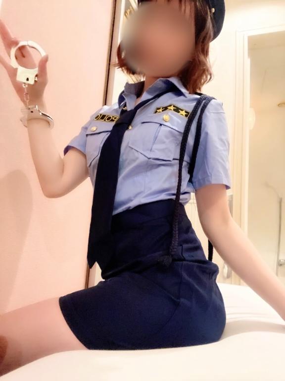 キスして口塞ぐ系💓